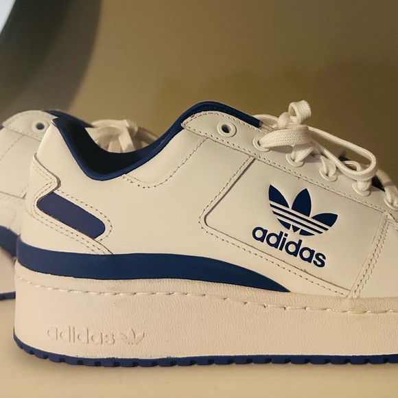 Adidas Royal/White Platform - Picture 8 of 10